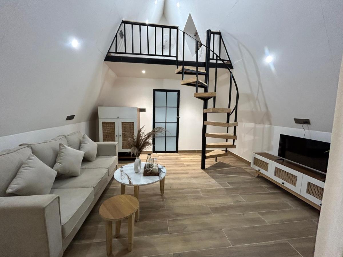 The Alchemist House Hotel Rishikesh Bagian luar foto