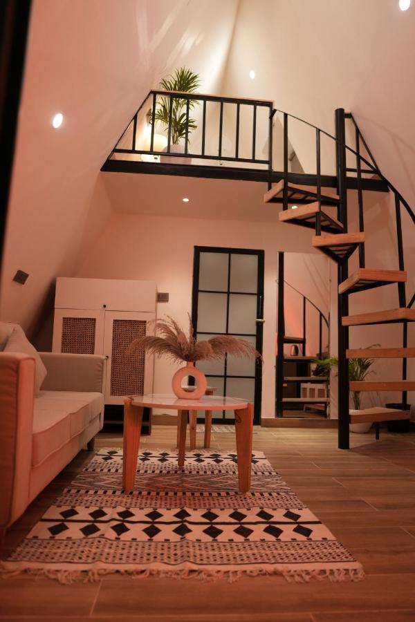 The Alchemist House Hotel Rishikesh Bagian luar foto